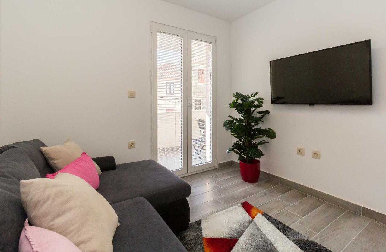 App Joly In Center Old Town Lejlighed Biograd Na Moru Eksteriør billede